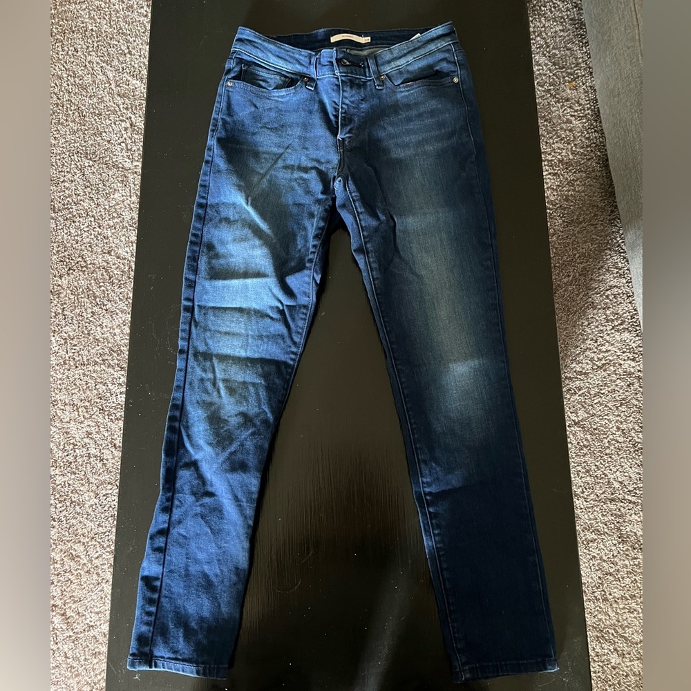 brand new levi’s skinny jegging medium wash